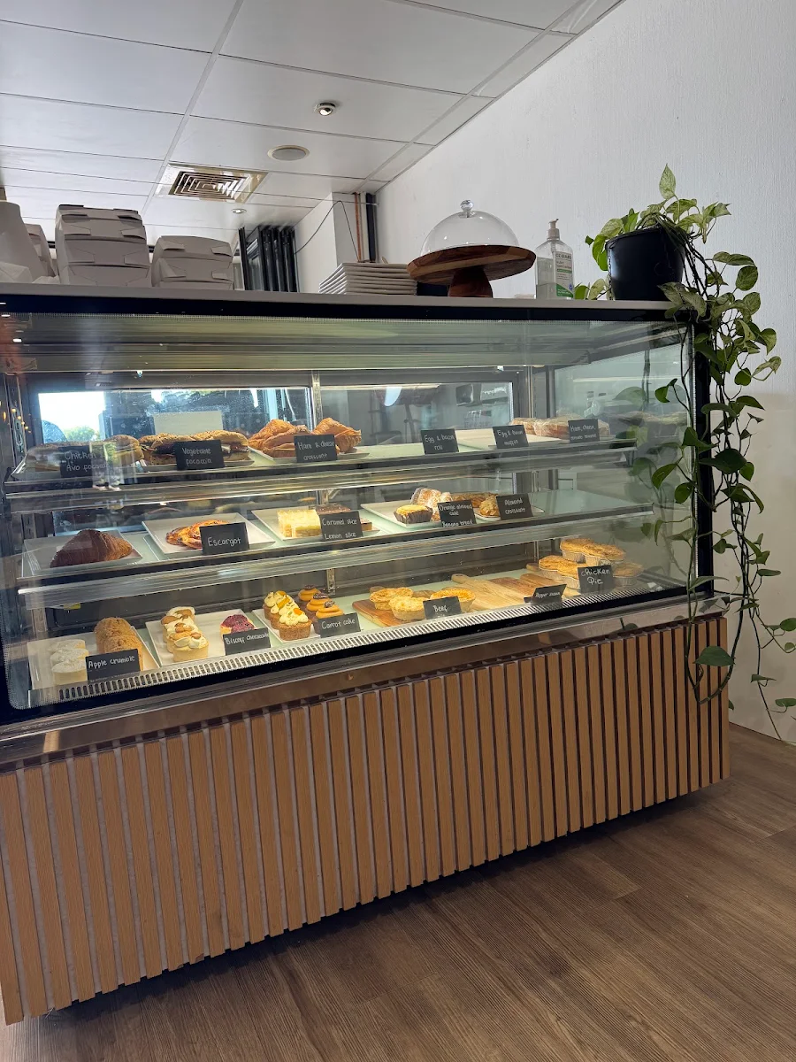 Vibe, Hapi Cafe & Restaurant Rye