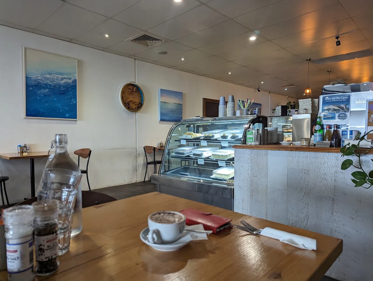 Vibe, Hapi Cafe & Restaurant Rye