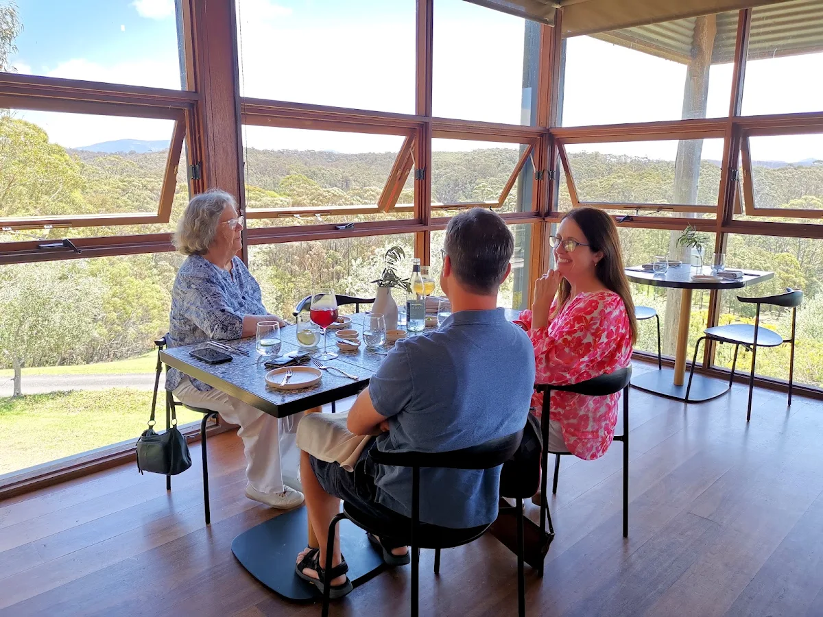 Vibe, Mimosa Wines & Restaurant