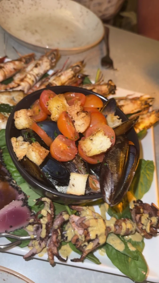 Food & drink, Sassi Cucina