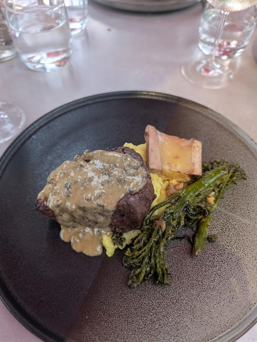 Food & drink, Sassi Cucina