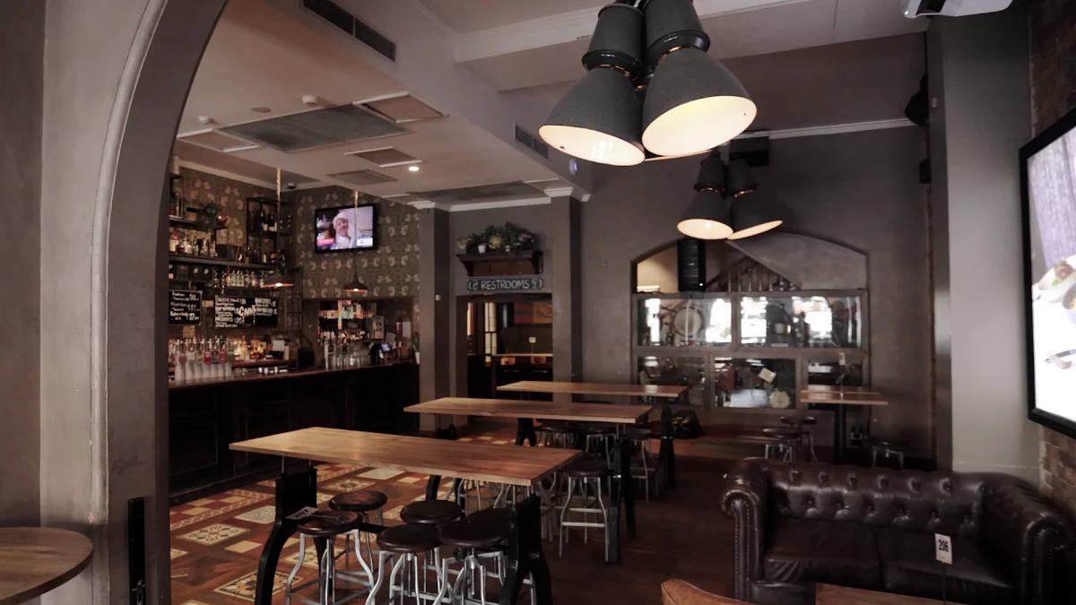 Vibe, Tapestry Bar at Fitzy’s