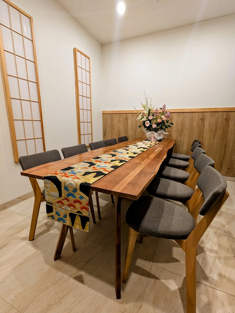 Vibe, Izakaya Chouchou 酒²