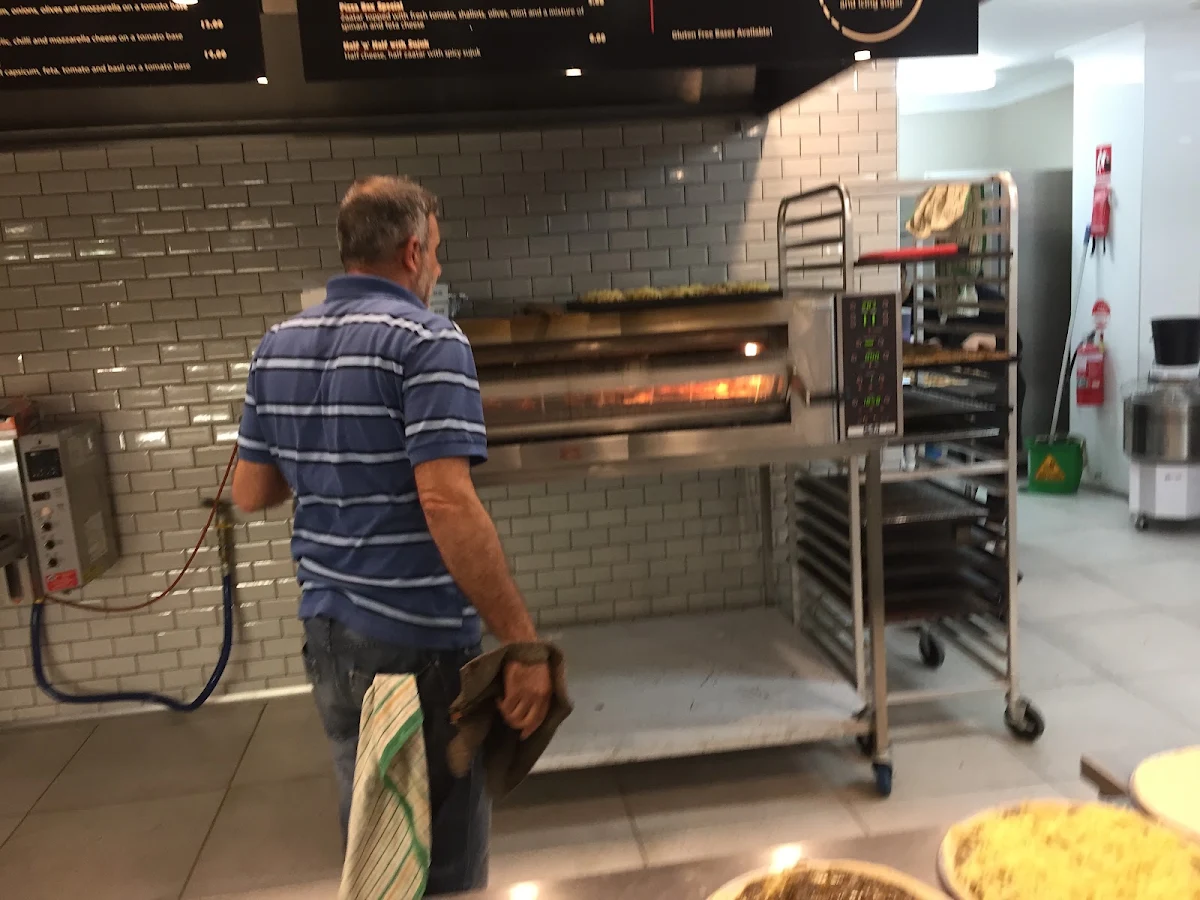 Vibe, Pizzabox Café