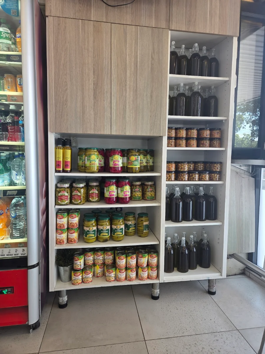 Vibe, Pizzabox Café