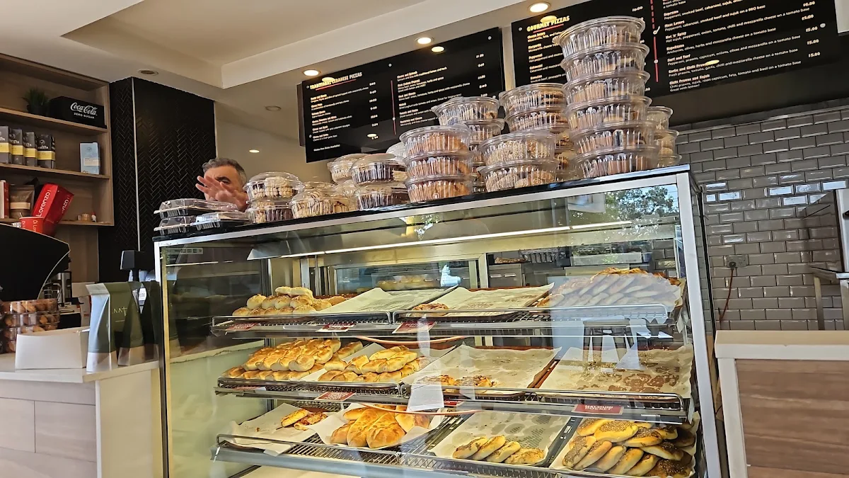 Vibe, Pizzabox Café