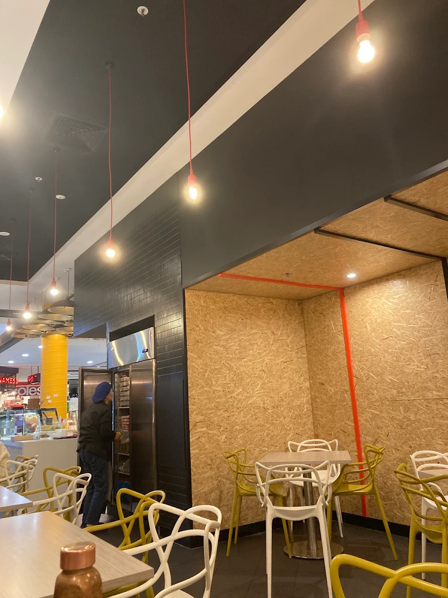 Vibe, Dewok Noodle Bar
