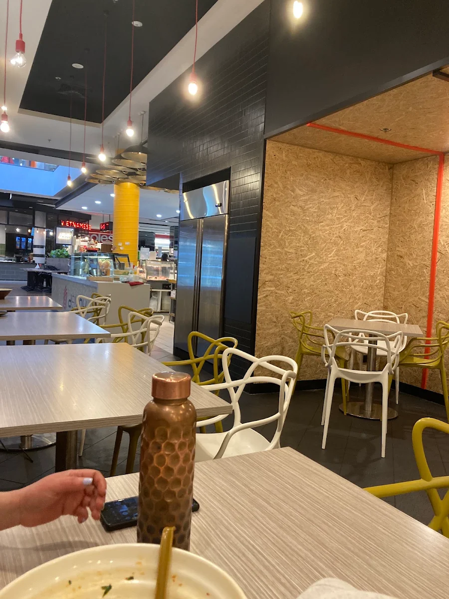 Vibe, Dewok Noodle Bar