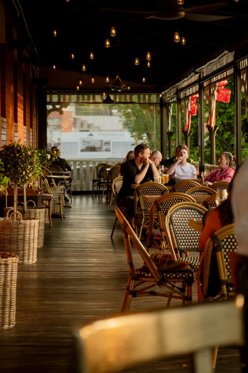 Vibe, Beppe Wood-Fired Pizza @ Daylesford Hotel