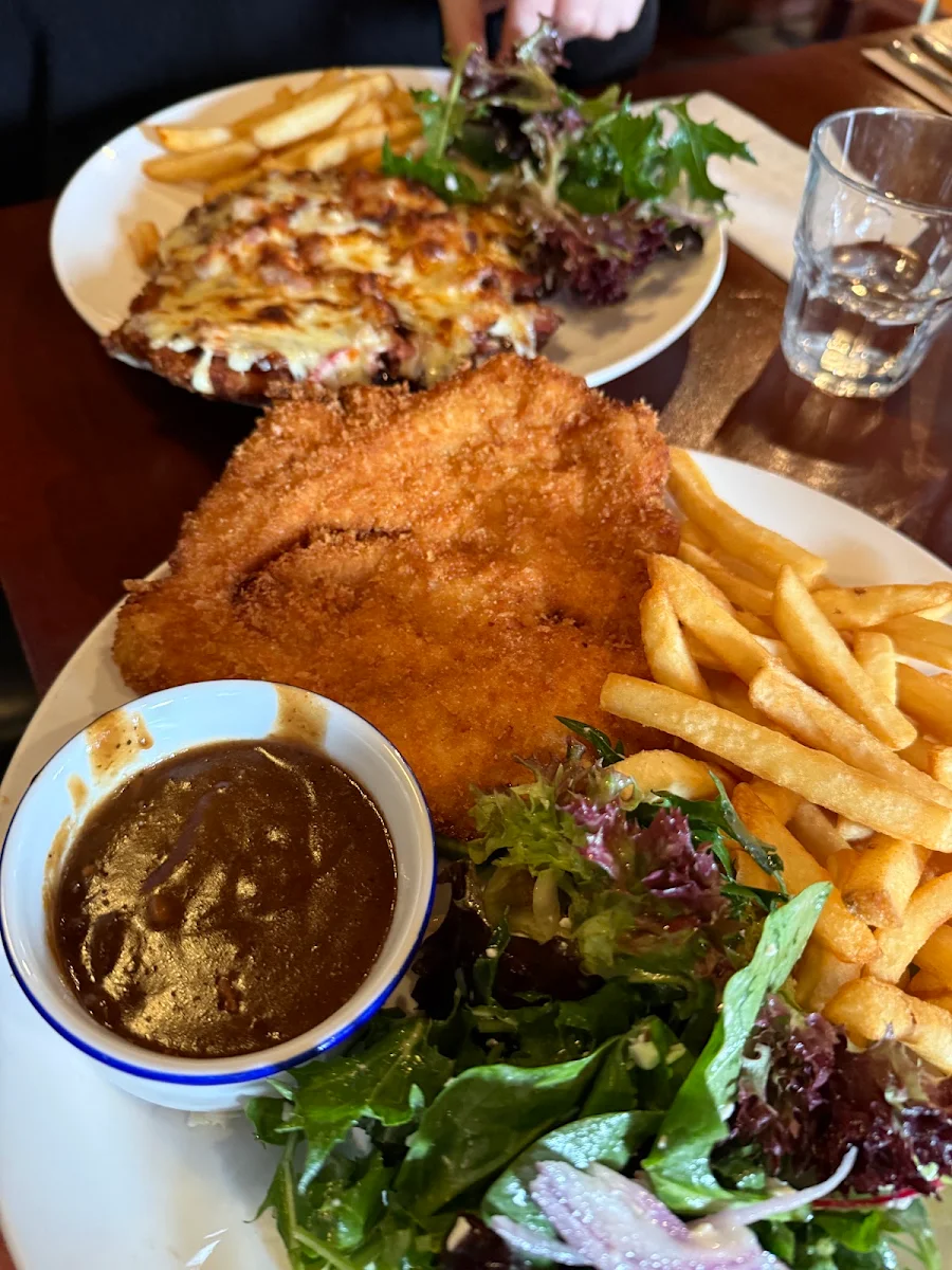Food & drink, Earl of Leicester Hotel