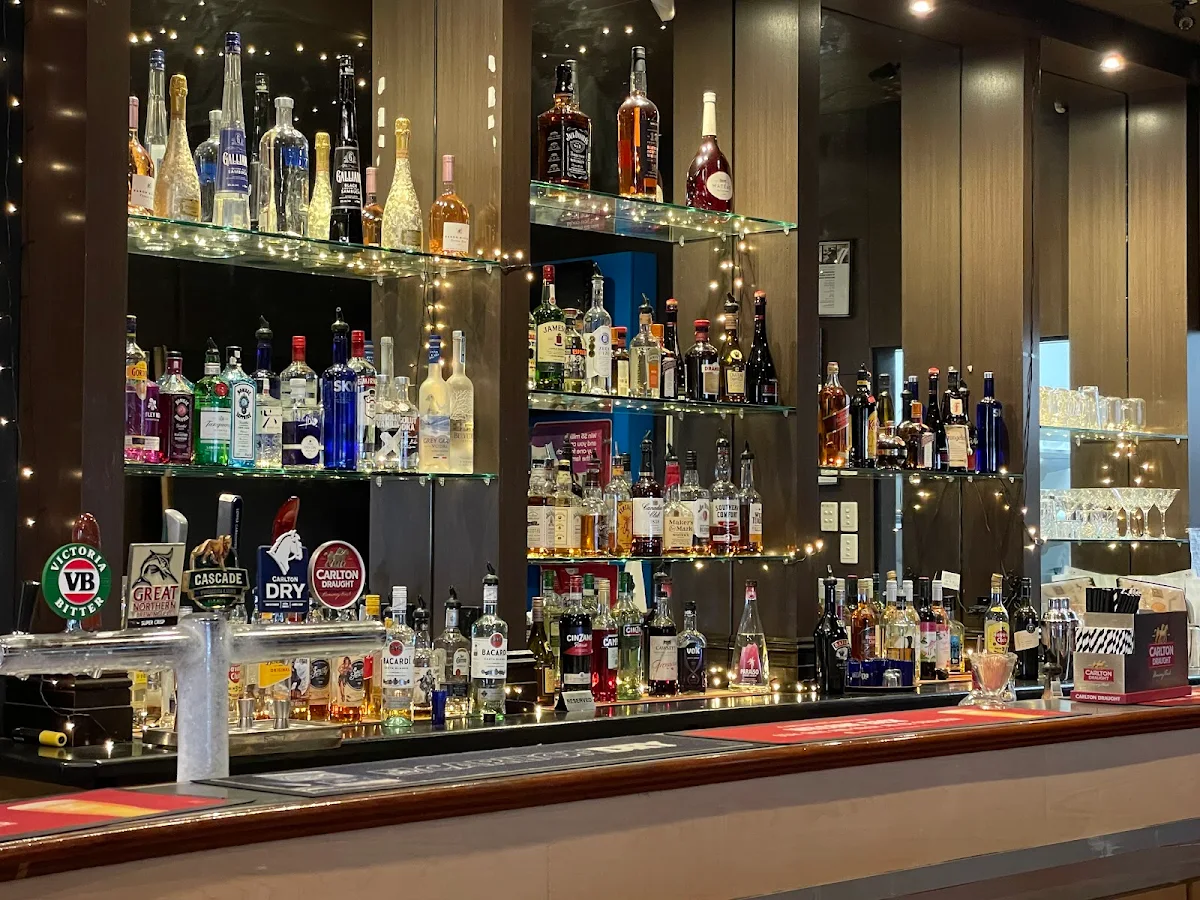 Vibe, The Black Horse Hotel