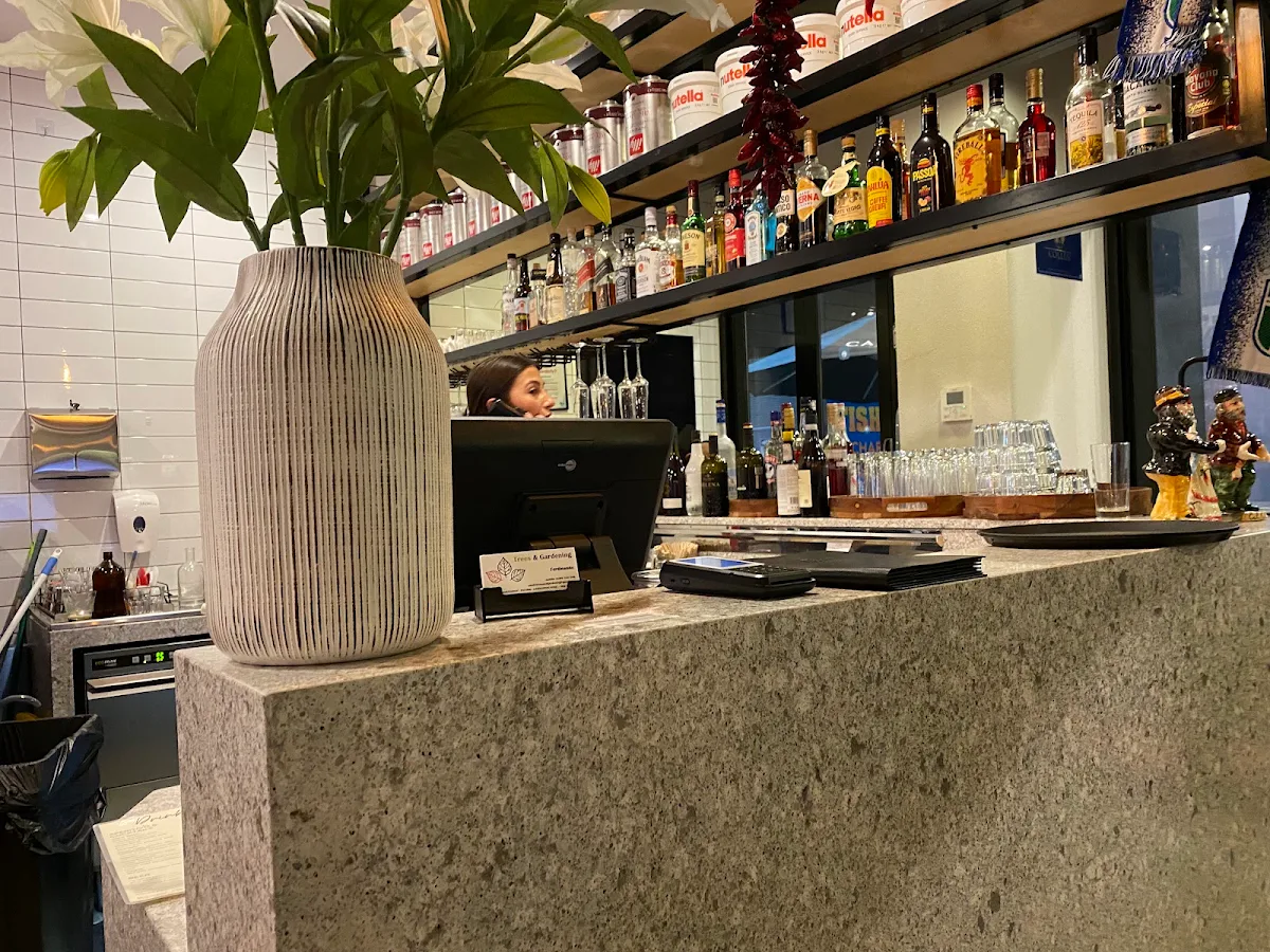 Vibe, La Calabrese Pizzeria