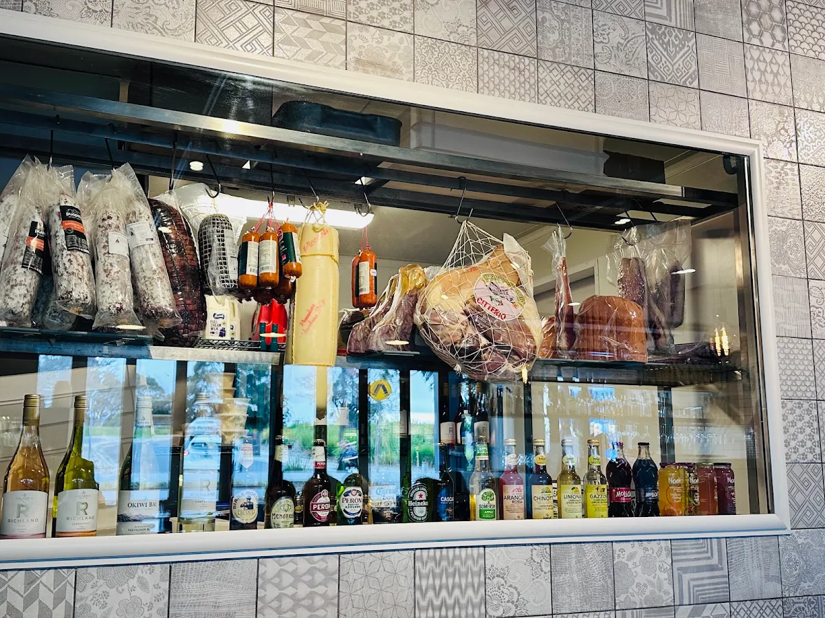 Vibe, La Calabrese Pizzeria