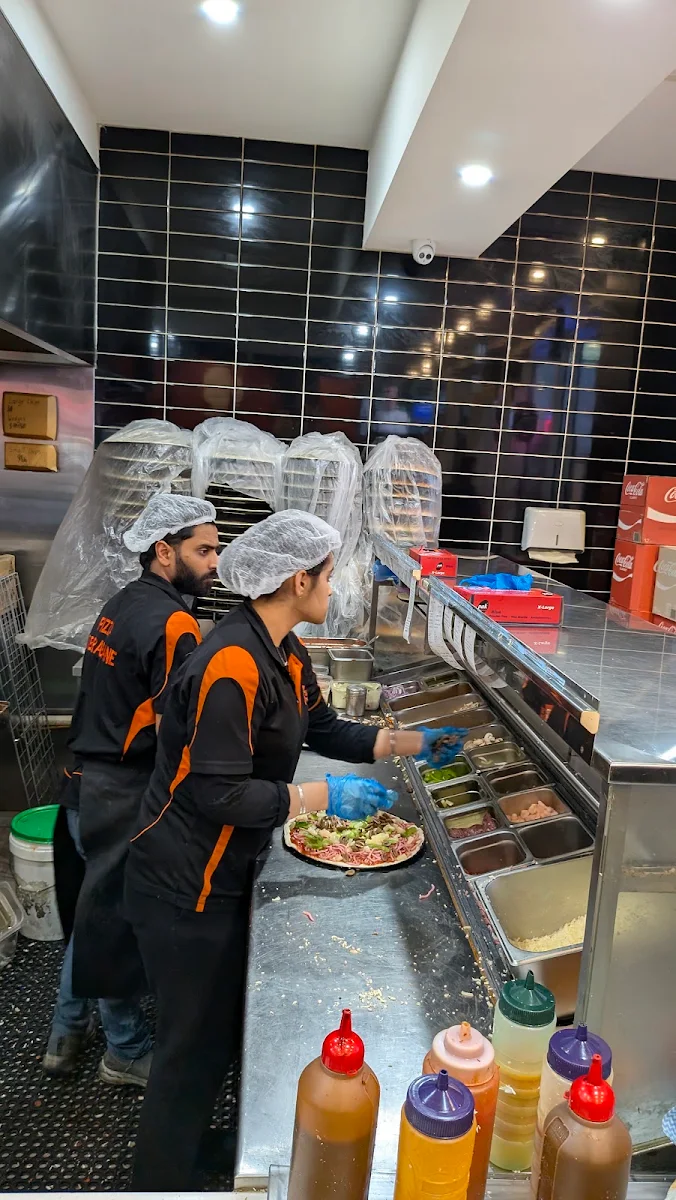 Vibe, Pizza Tabrabane - Melton South