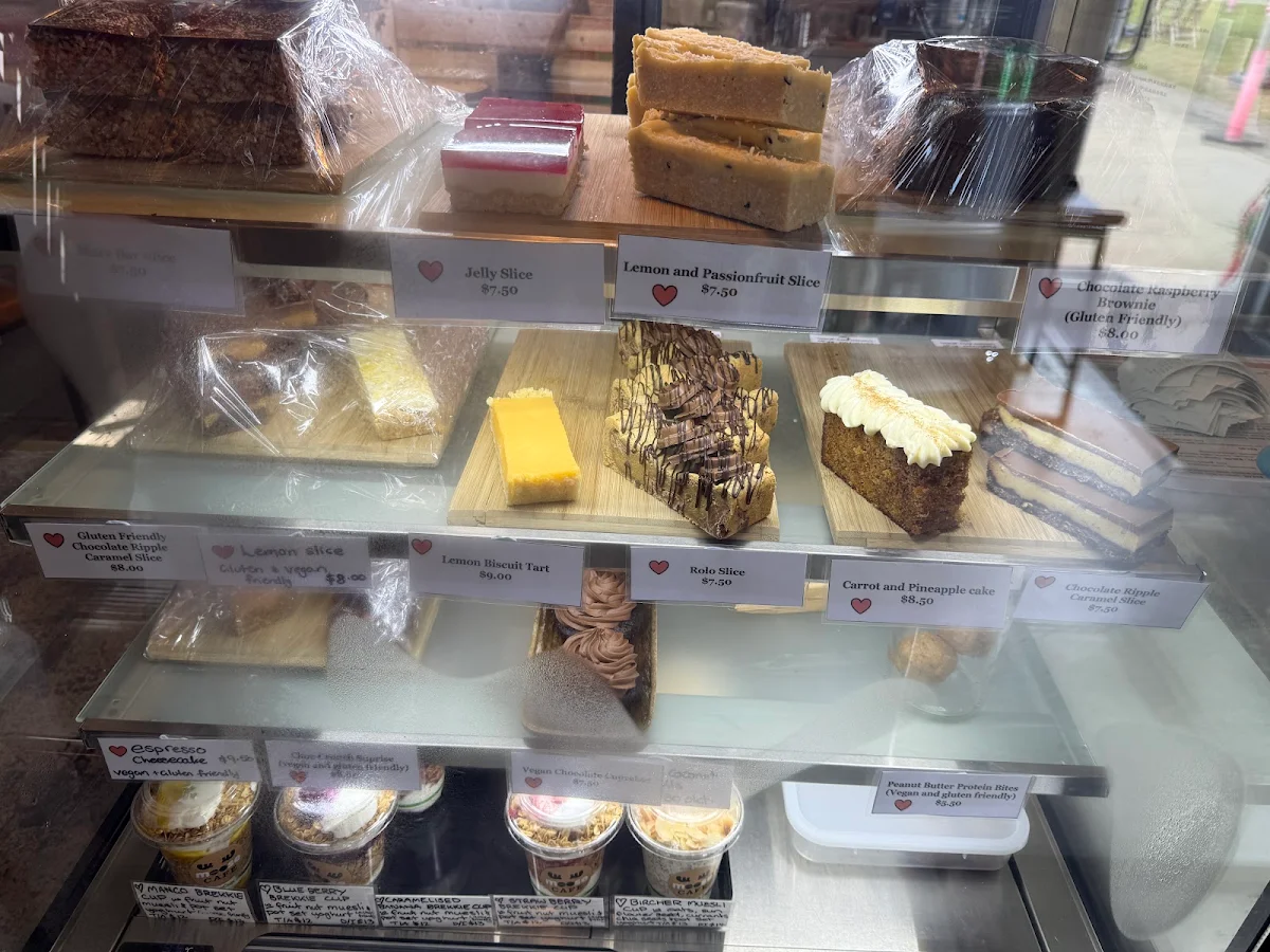 Vibe, Miss Moose Cafe