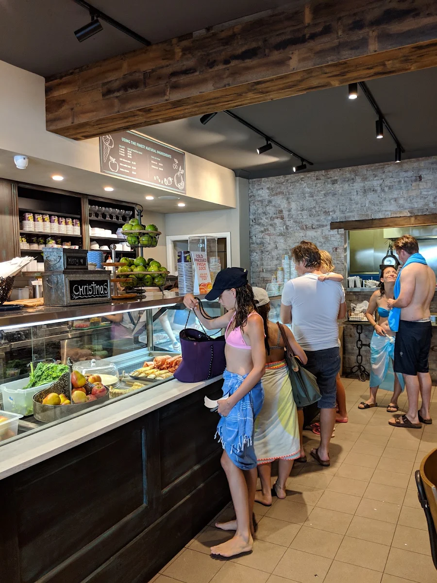 Vibe, Simple Simons Gelato Coffee House Cafe