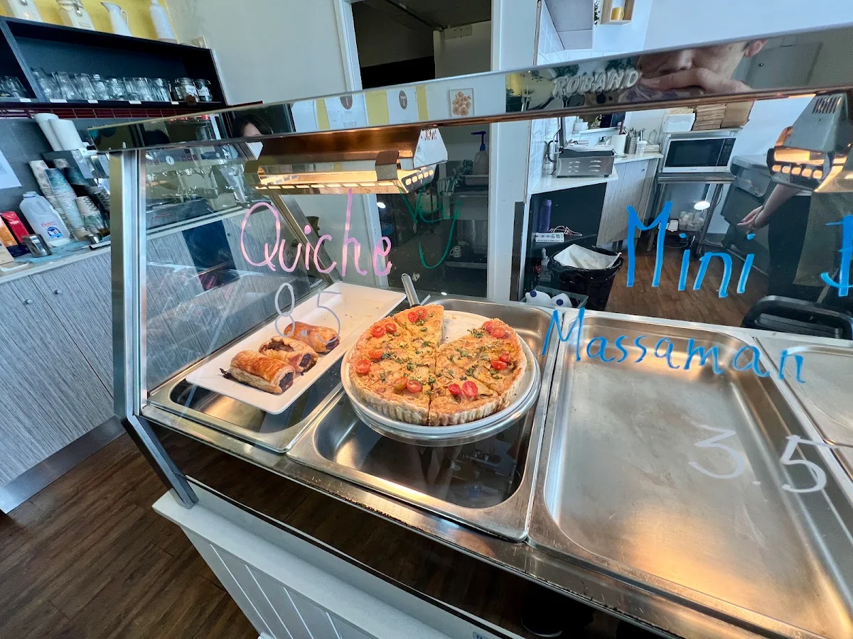 Vibe, The Brio Coffee and Kitchen