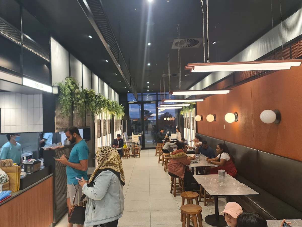 Vibe, NeNe Chicken M-City