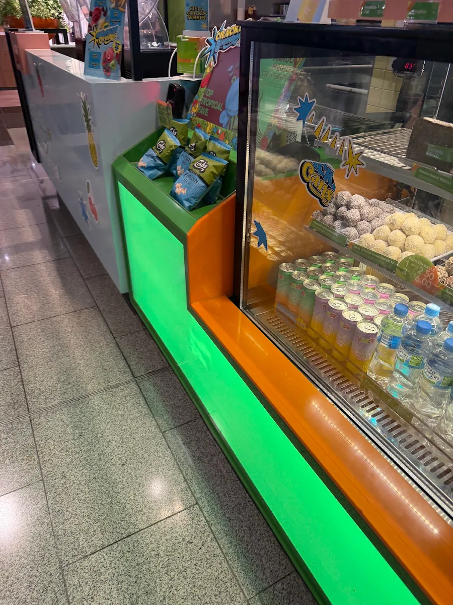 Vibe, Boost Juice Ed Square