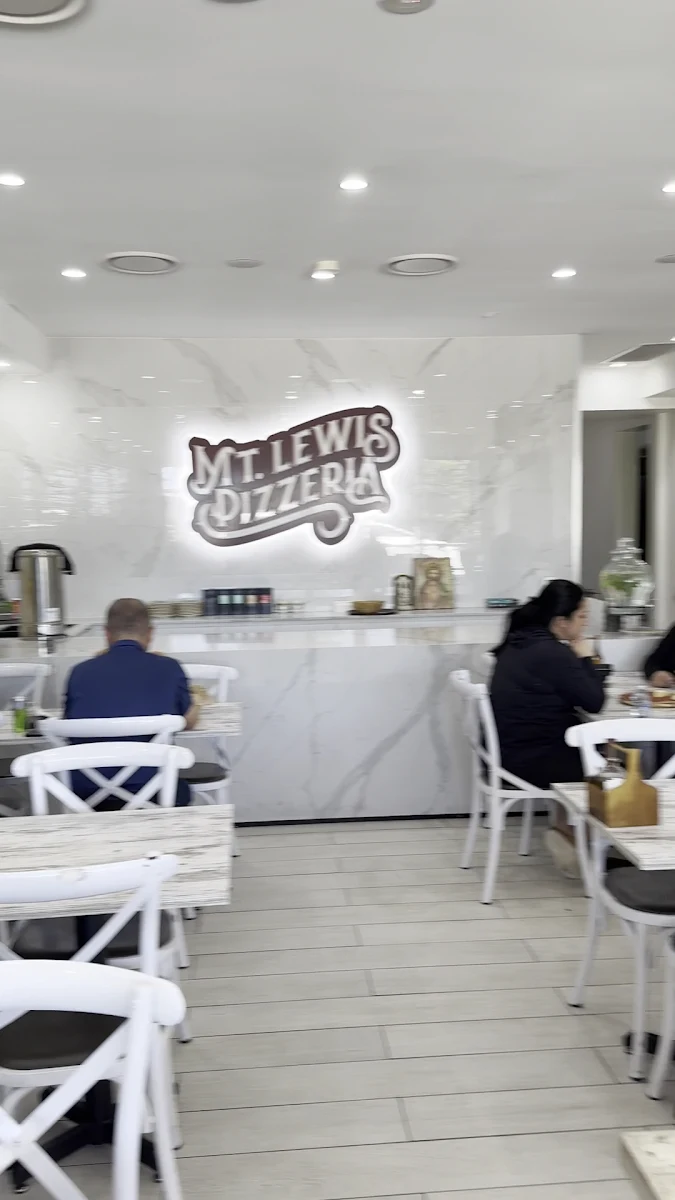 Vibe, Lebanese Mt Lewis Pizzeria