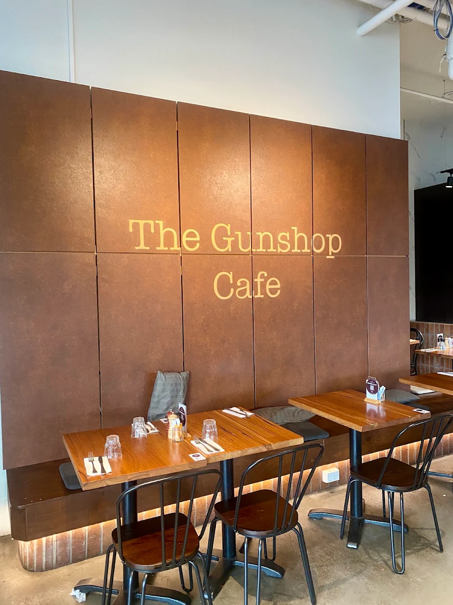 Vibe, The Gunshop Cafe