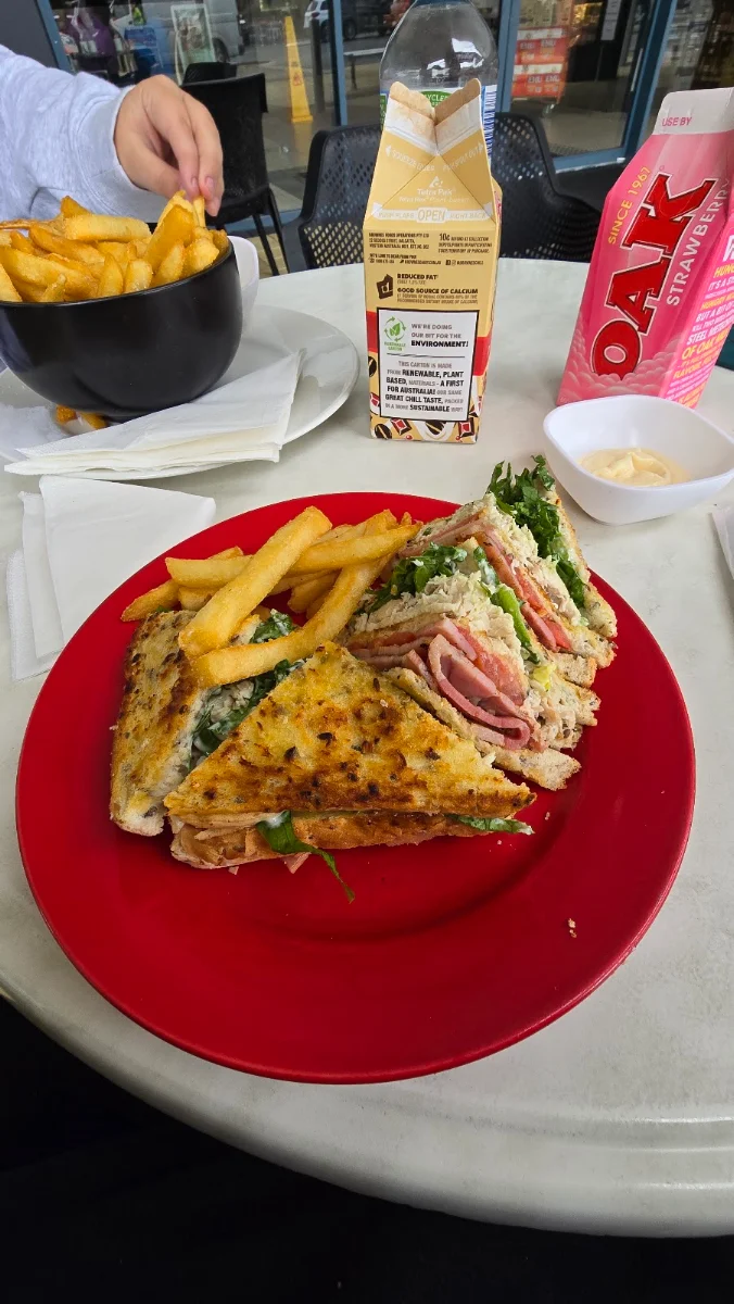 Food & drink, Cafe Manhattan