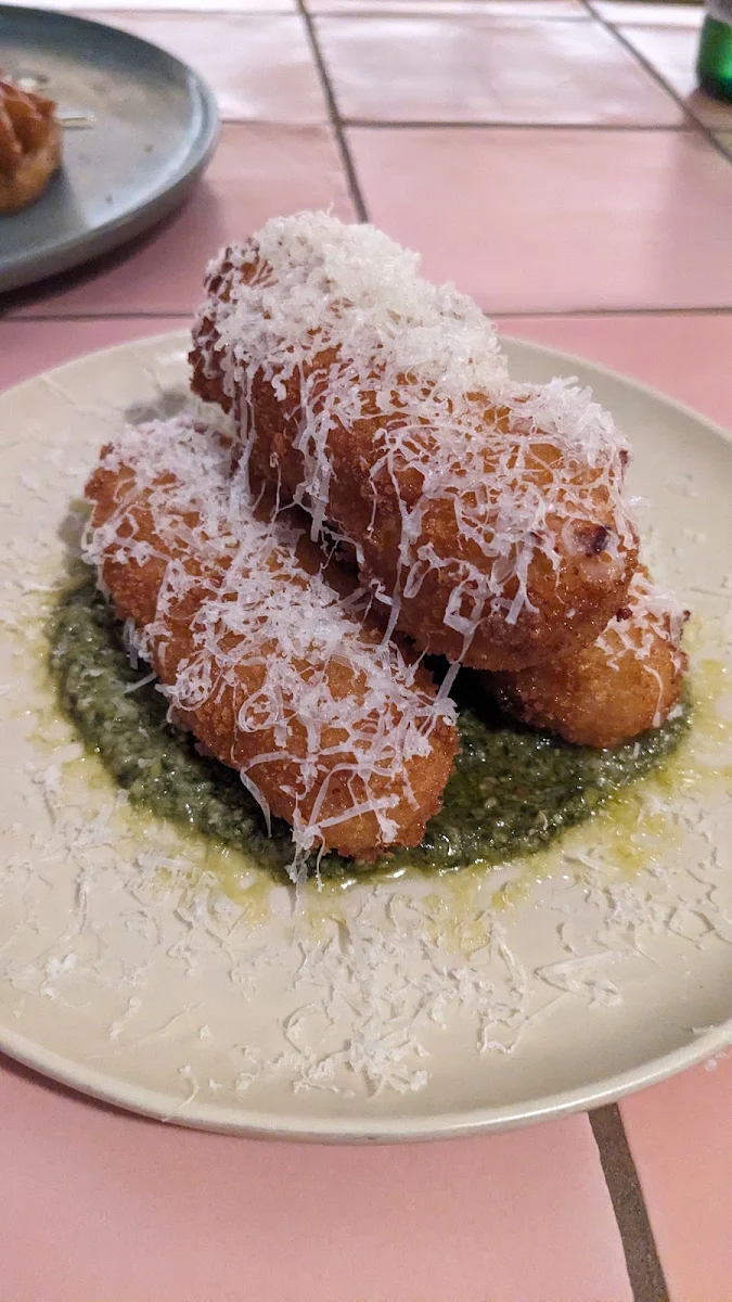 Food & drink, PIGLET BAR AND EATERY