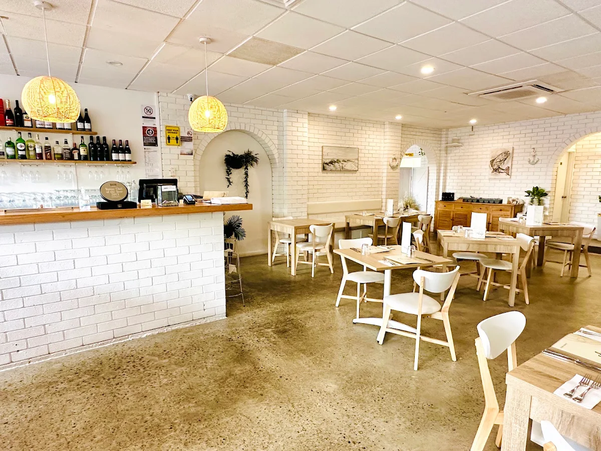 Vibe, The Buoys Nelson Bay - Restaurant, Cafe And Bar