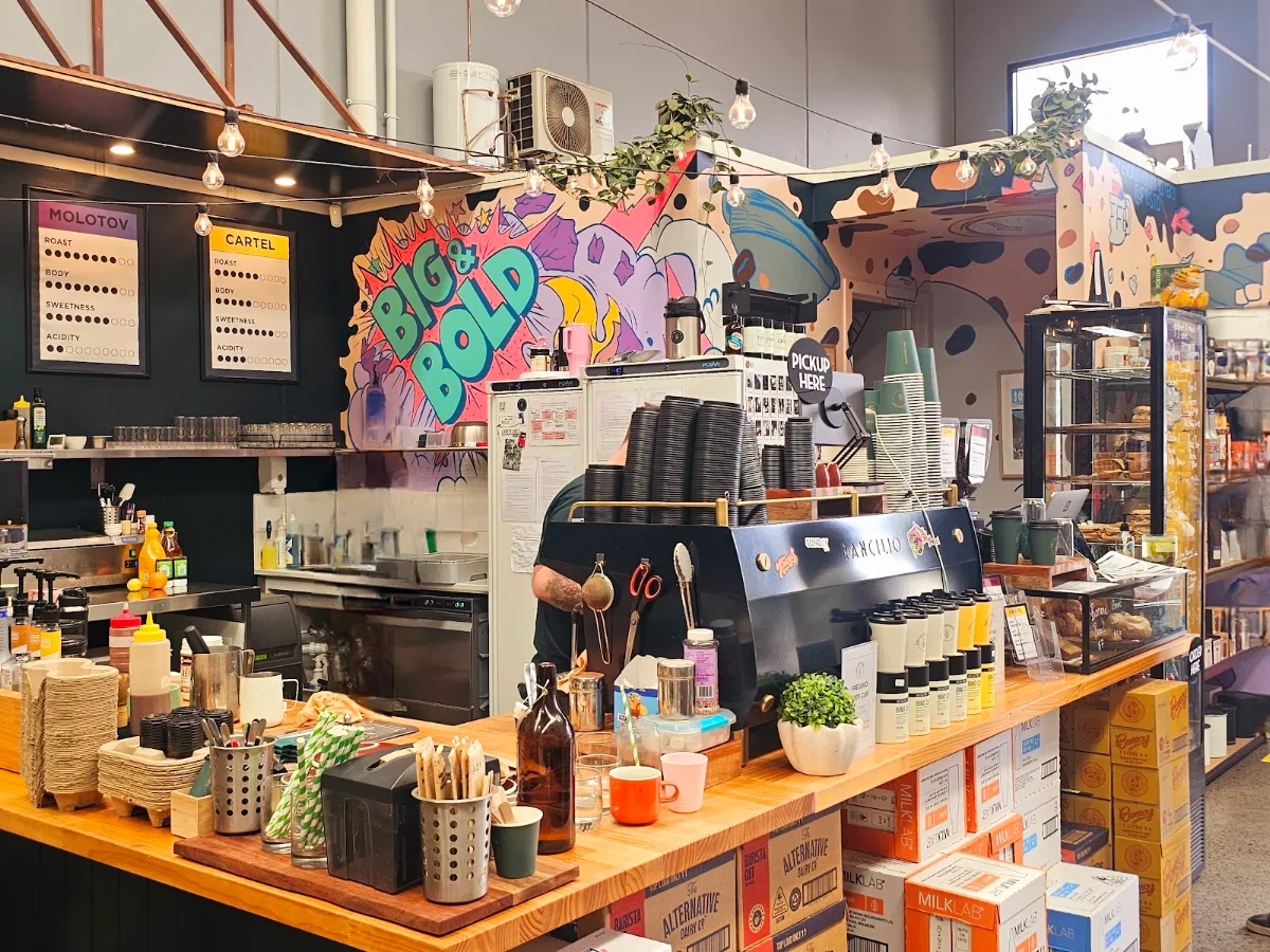 Vibe, revs coffee