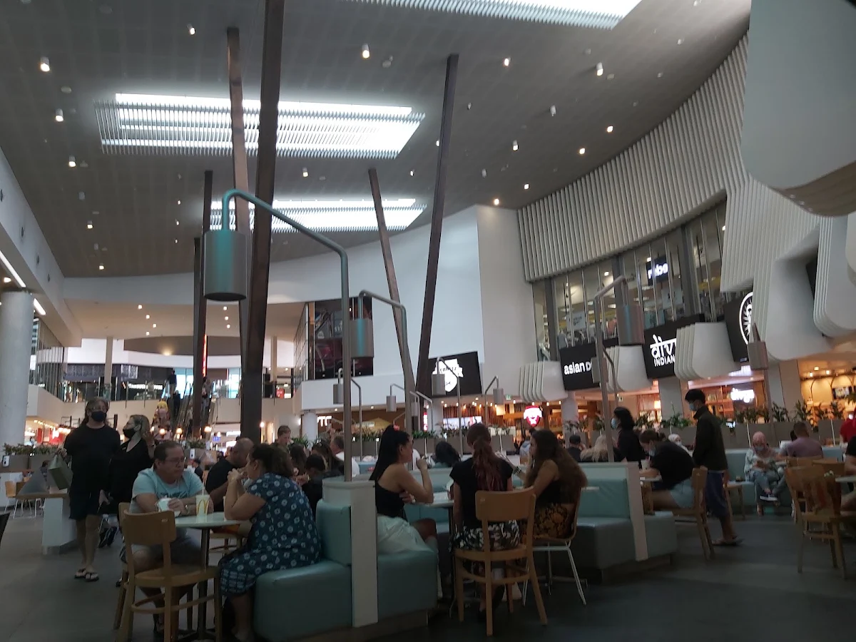 Vibe, Food Atrium Food Court