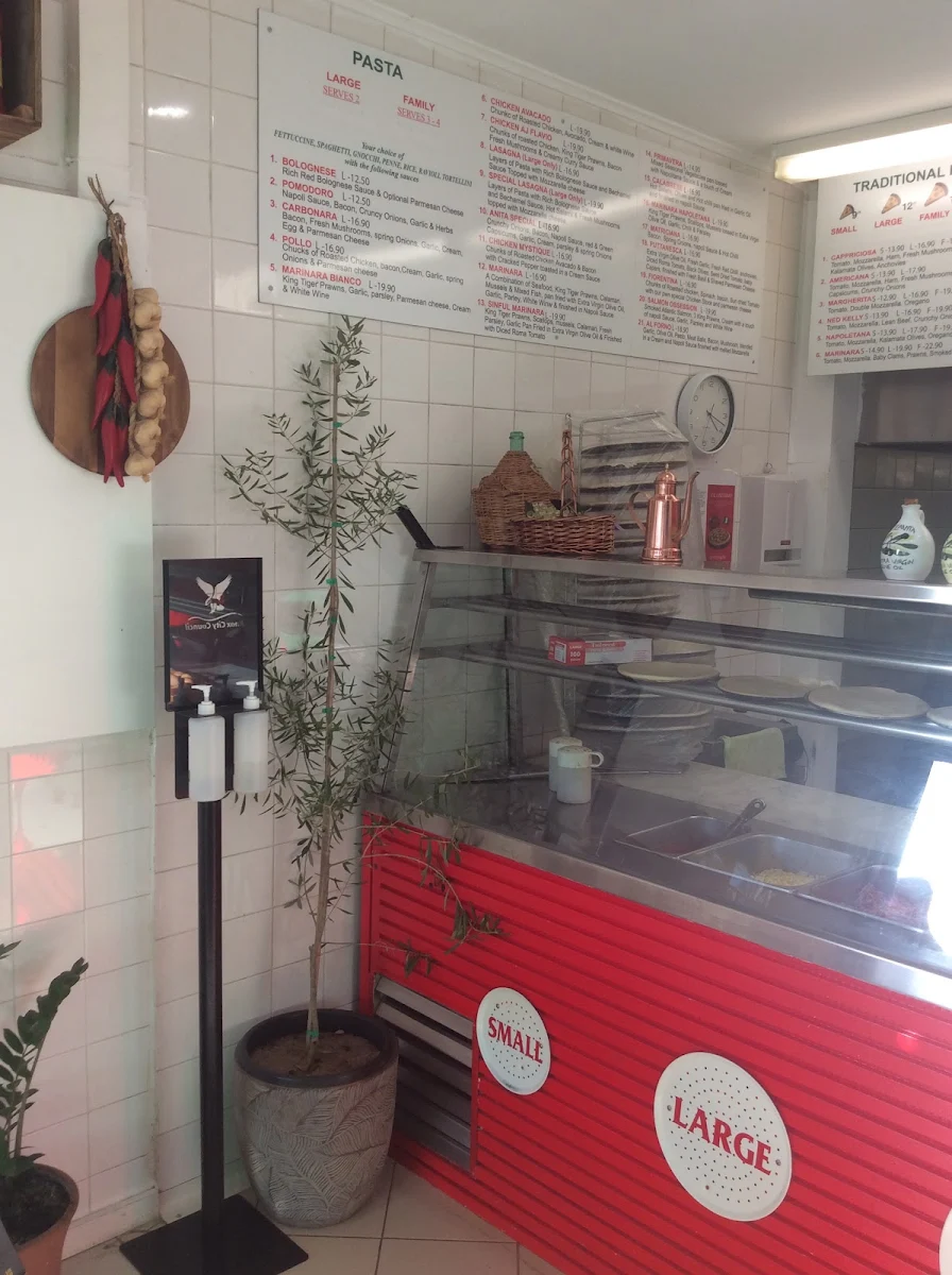 Vibe, ItalianIssimo Pizza & Pasta