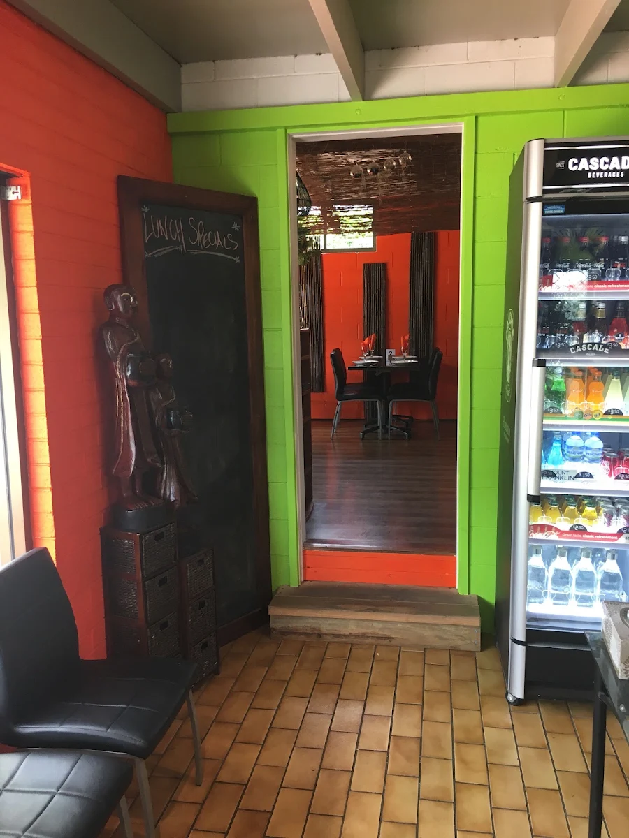 Vibe, Yim Thai Gloucester