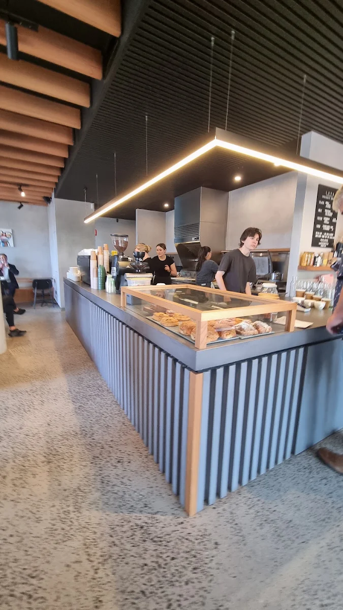 Vibe, Lava Coffee
