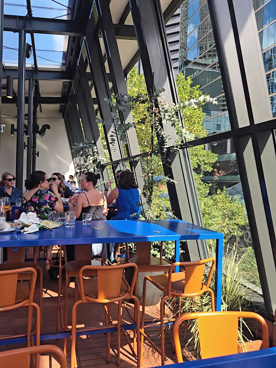 Vibe, Good Heavens Rooftop Bar