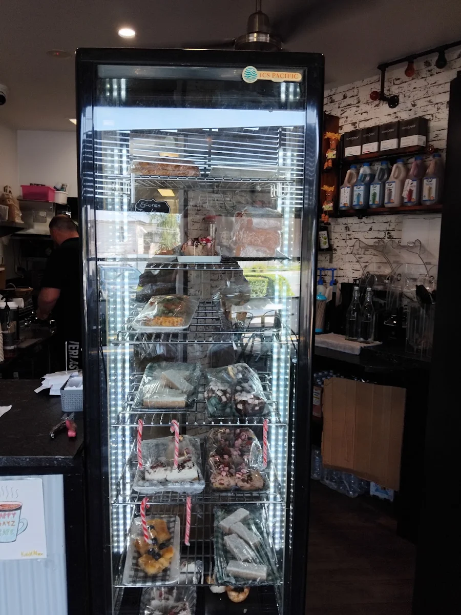 Vibe, Cool Beanz Cafe and Dessert Bar