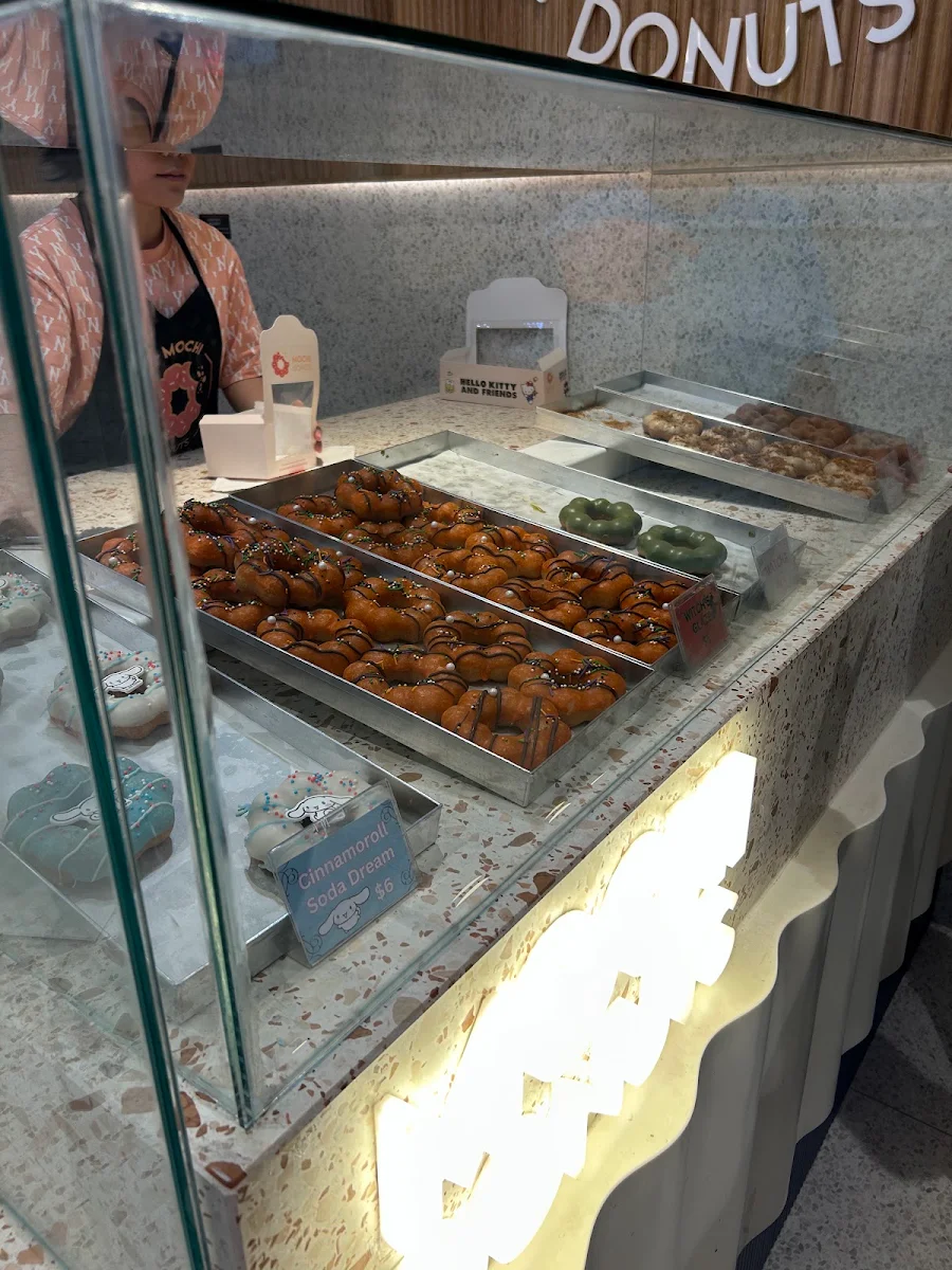 Vibe, Mochi Donuts (Highpoint)