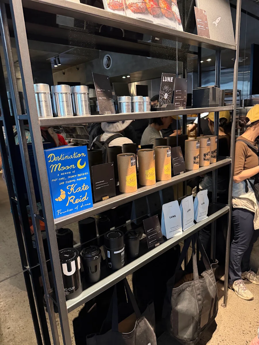 Vibe, Lune Croissanterie Melbourne CBD on Russell