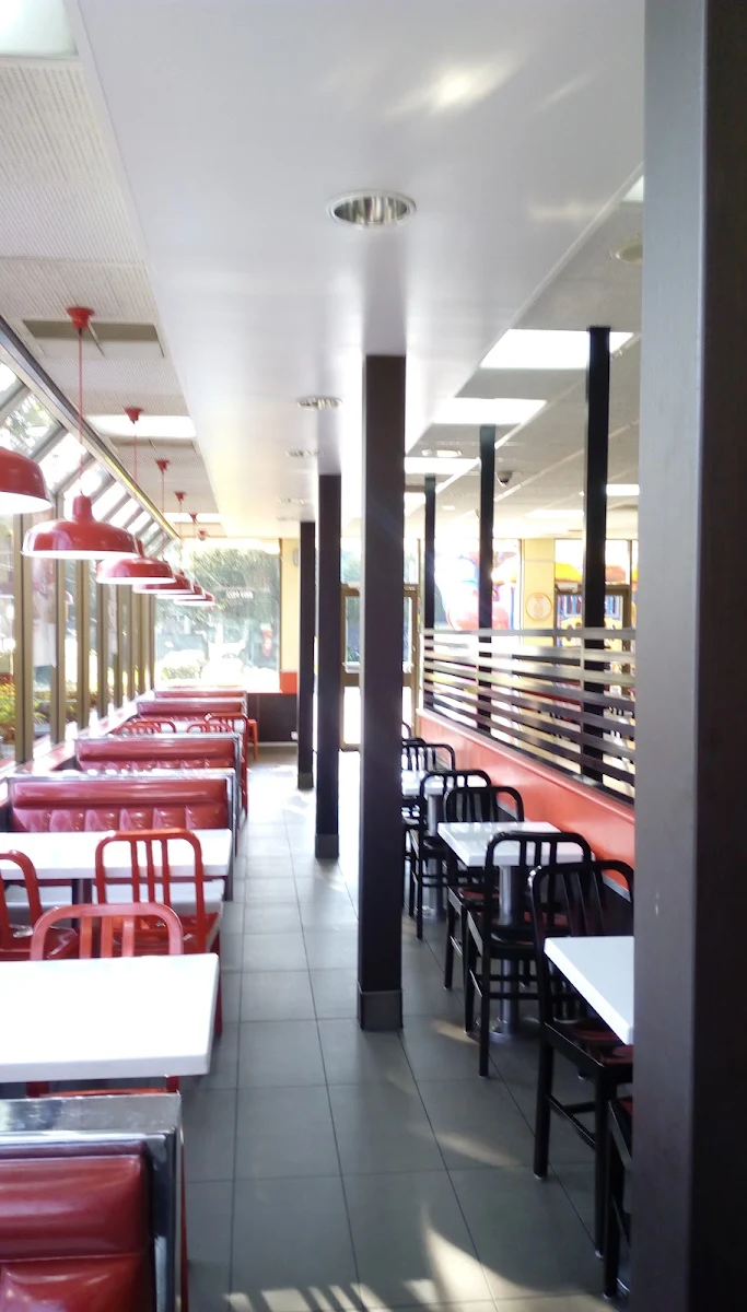 Vibe, Hungry Jack's Burgers Fulham