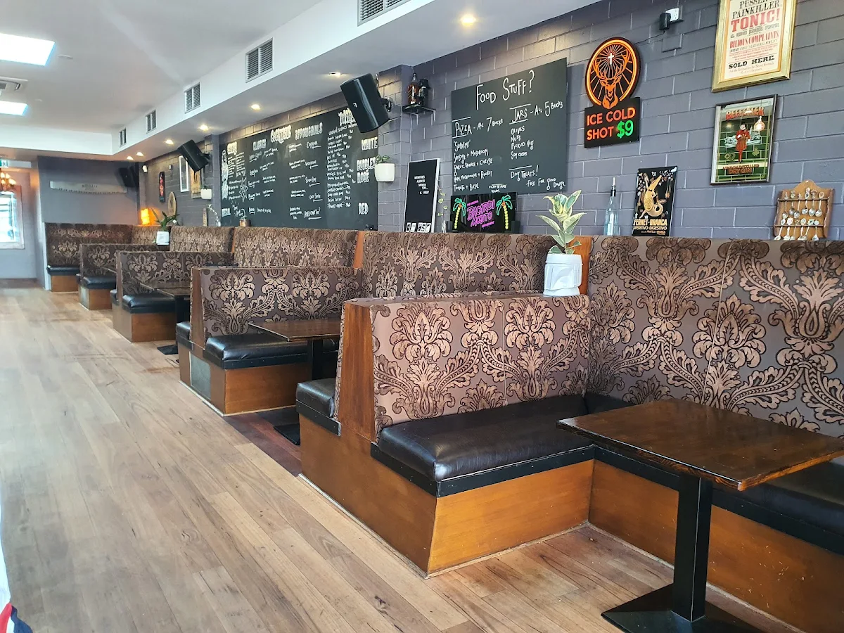 Vibe, 399 Small Bar