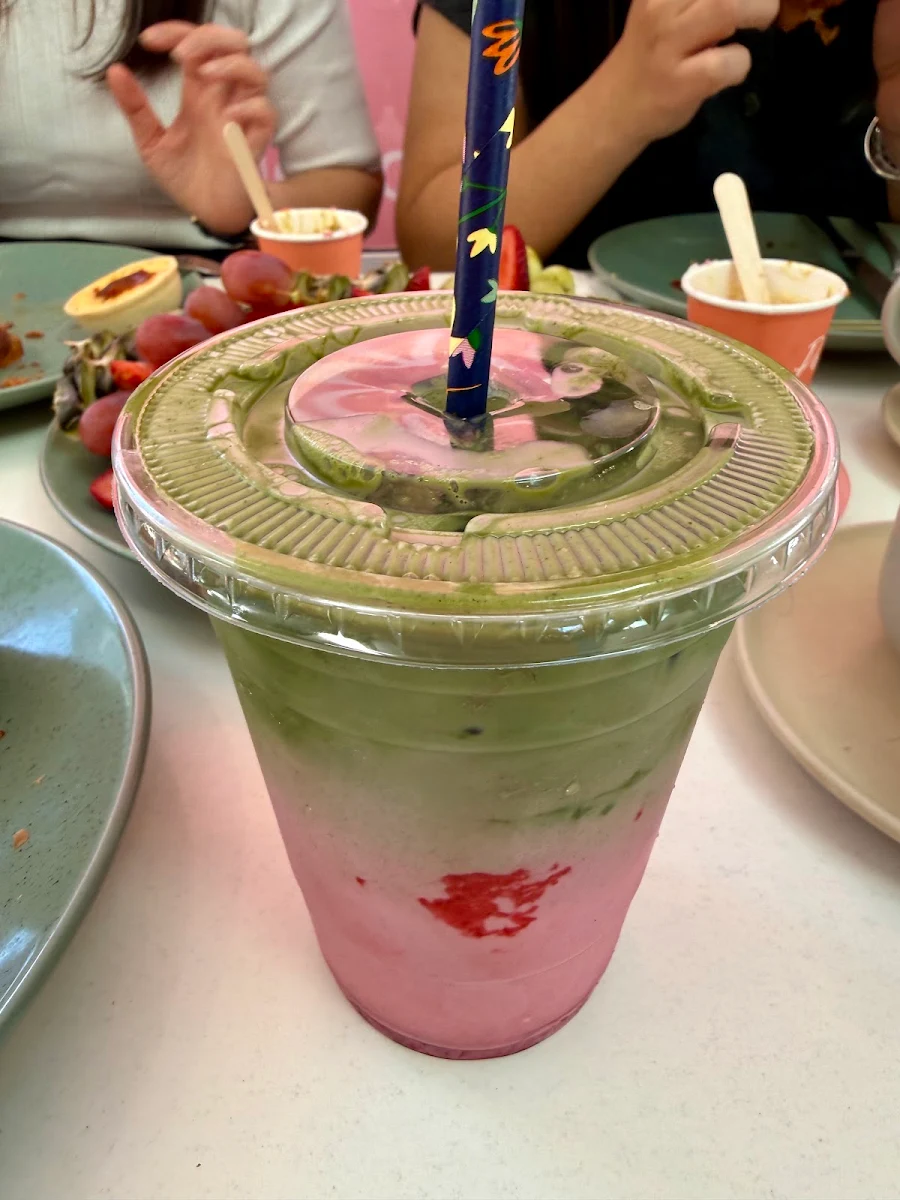 Food & drink, Peach Cafe