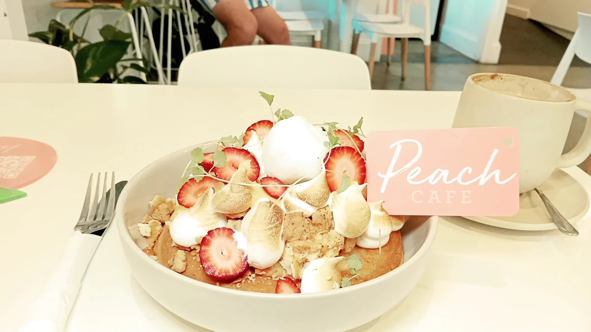 Food & drink, Peach Cafe