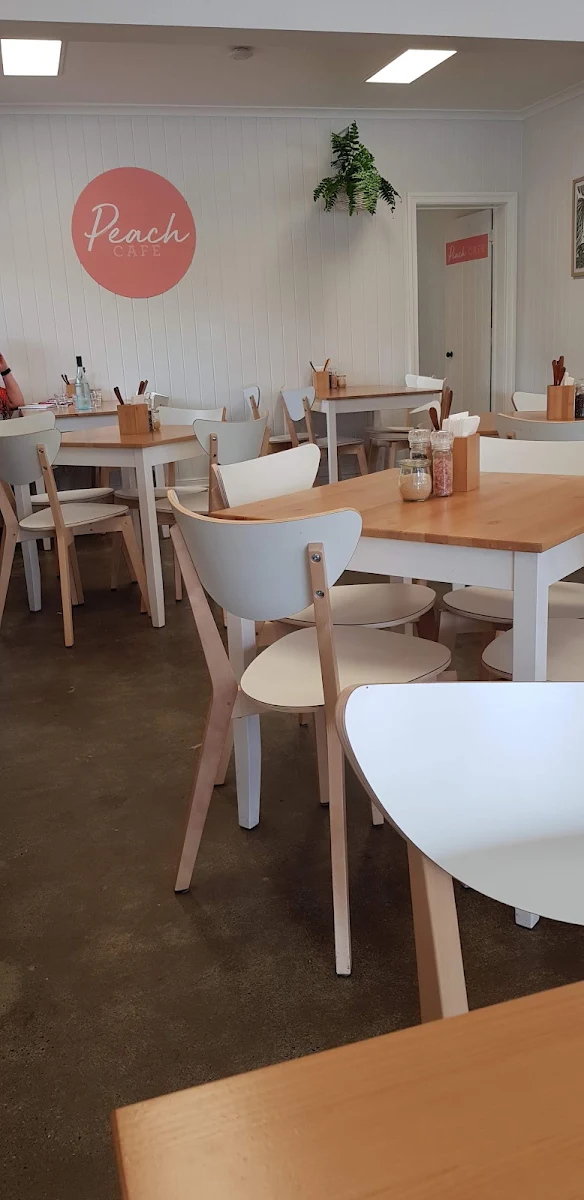 Vibe, Peach Cafe