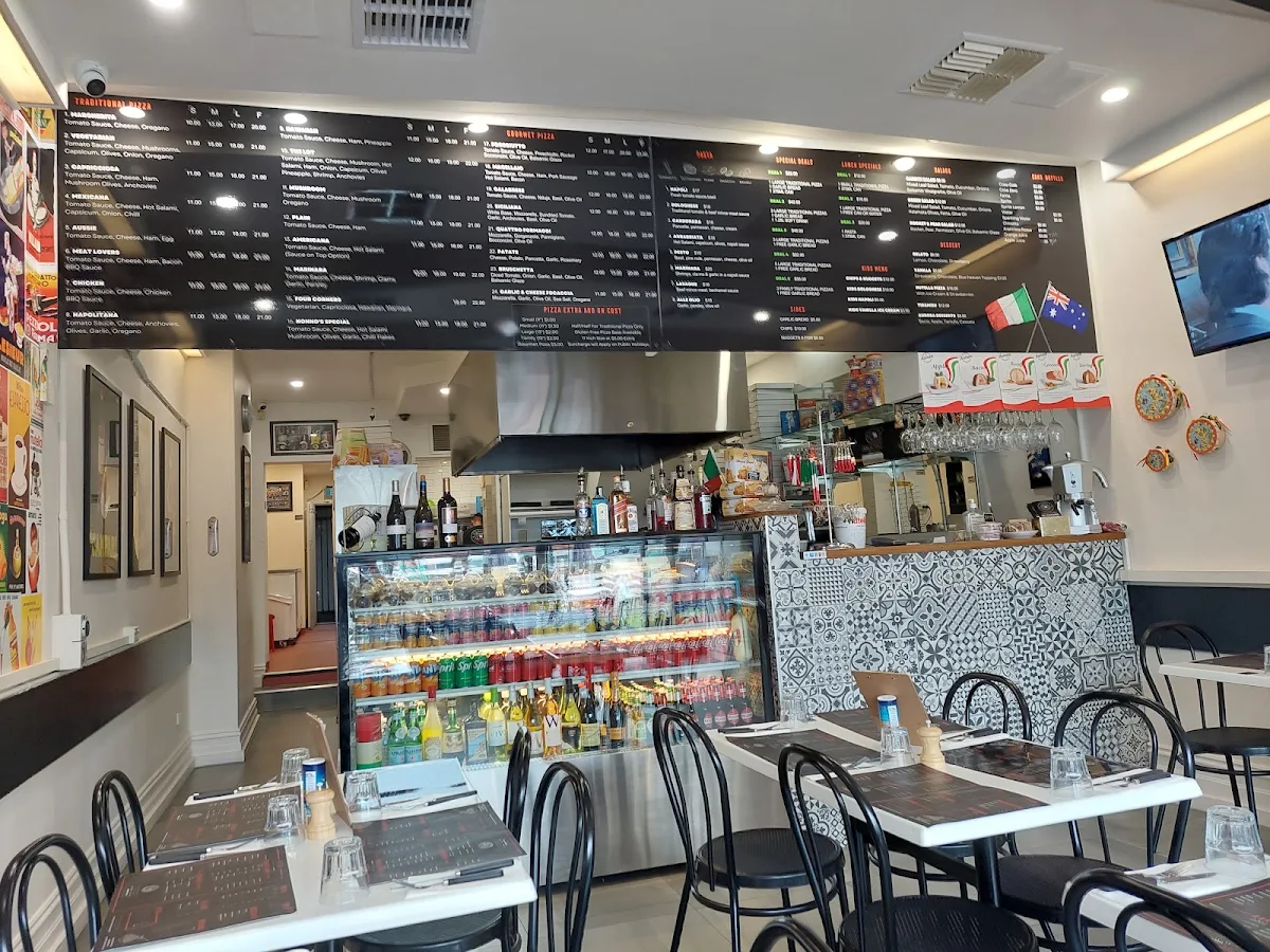 Vibe, Nonno's Pizzeria