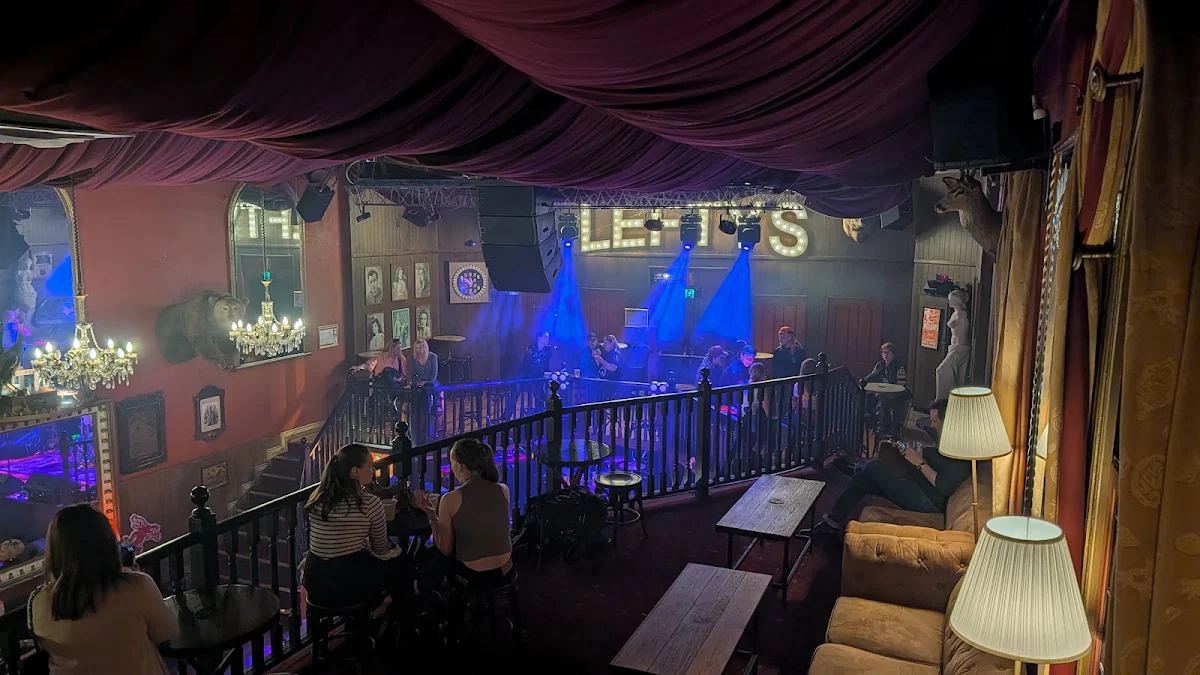Vibe, Lefty's Music Hall
