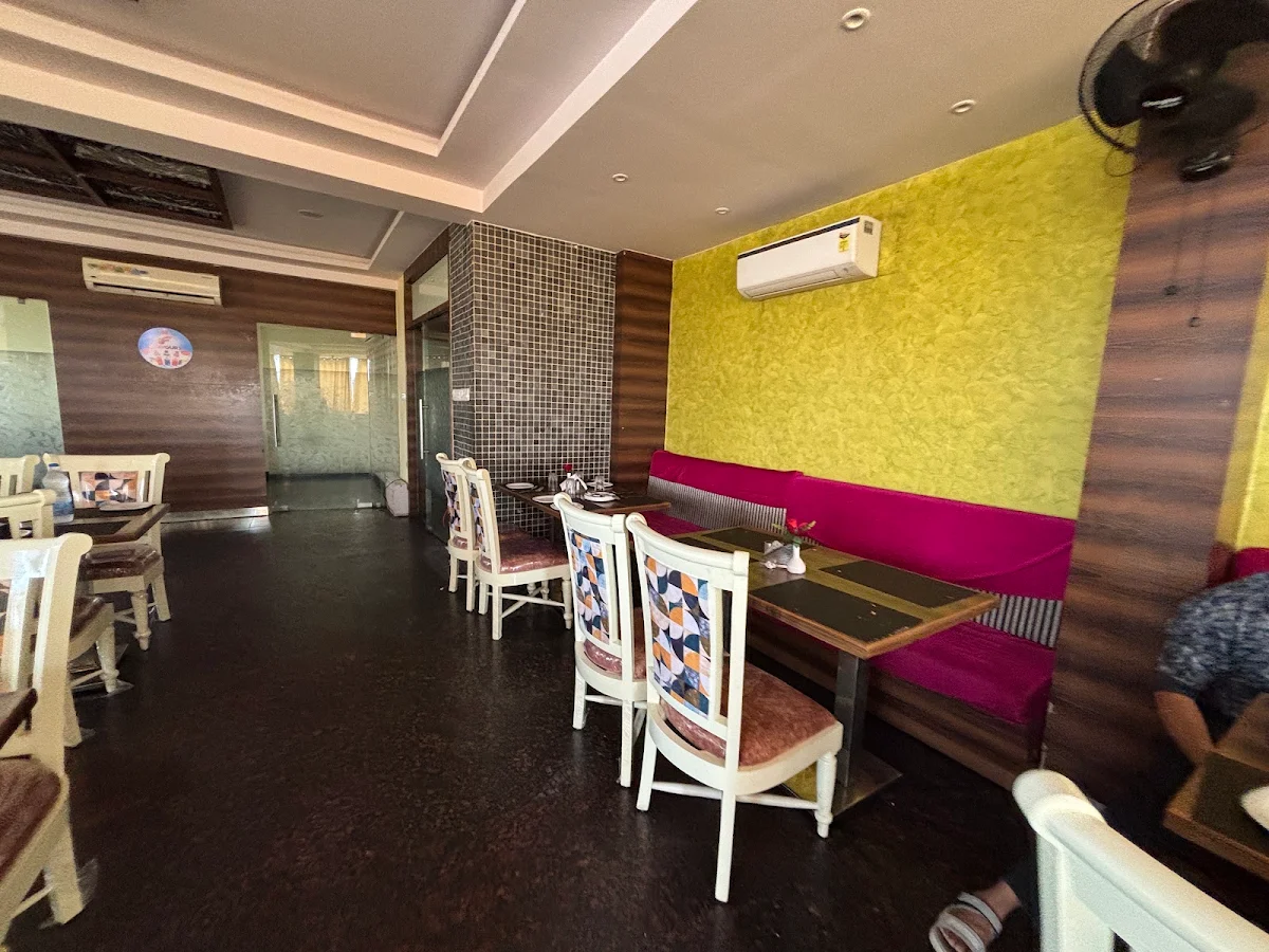 Vibe, Chinese Cuisine (Noodle Asia) Restaurant and Takeaway
