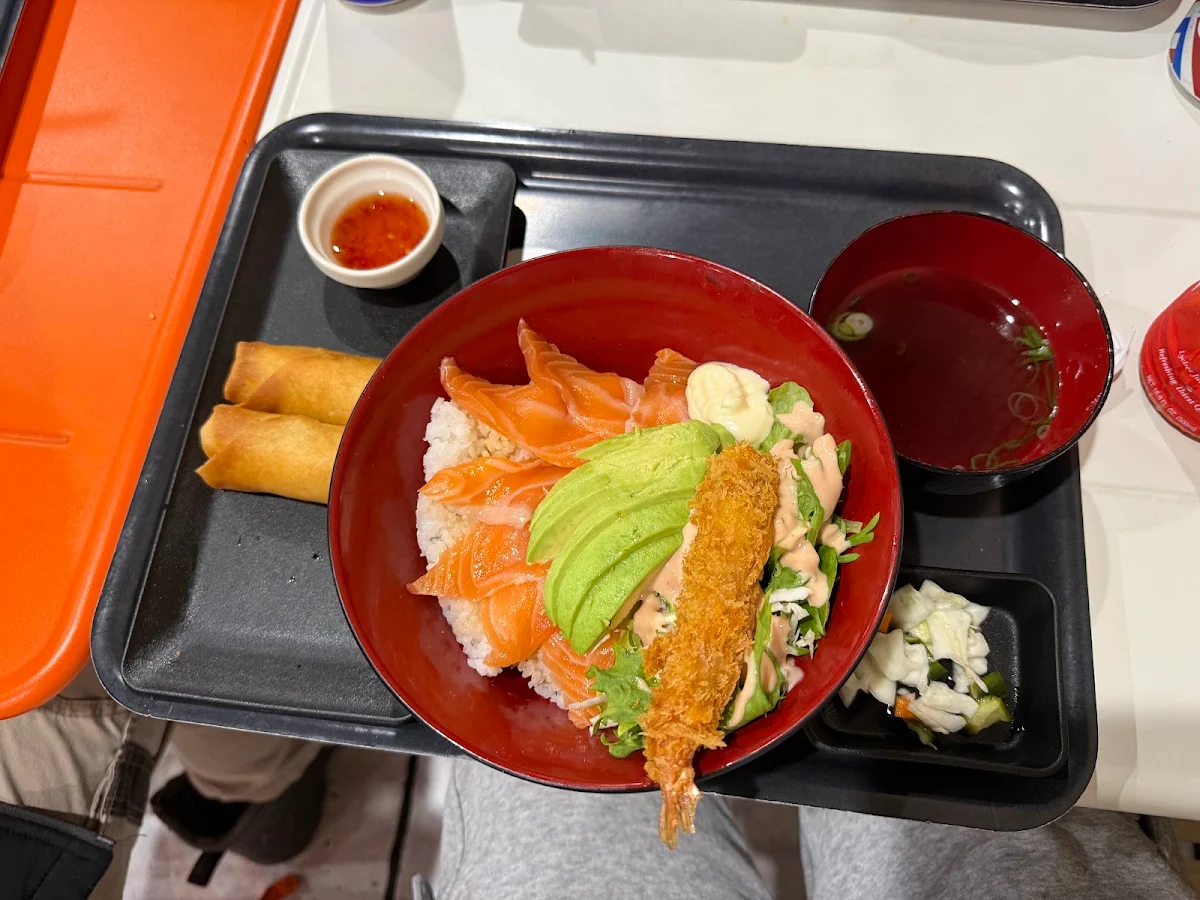 Food & drink, Ushi Sushi