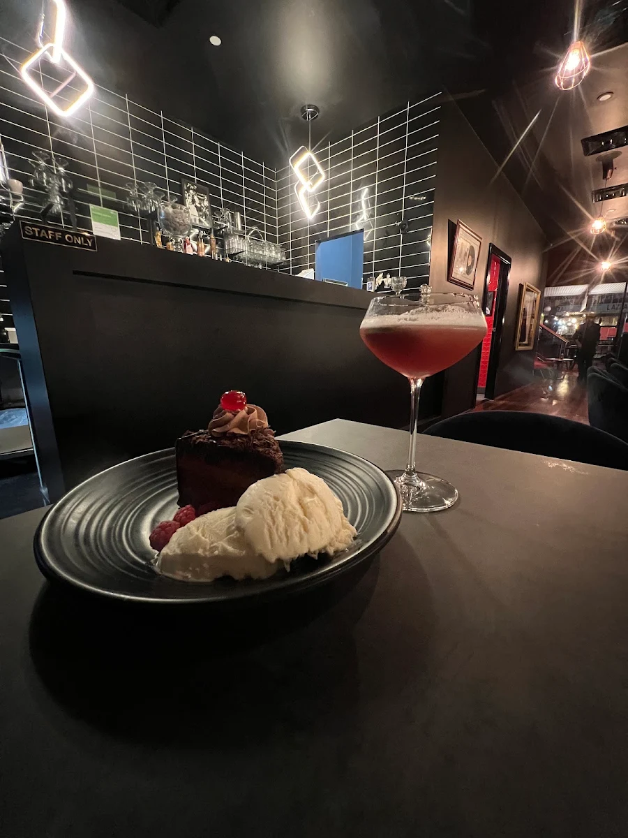 Food & drink, 185bar