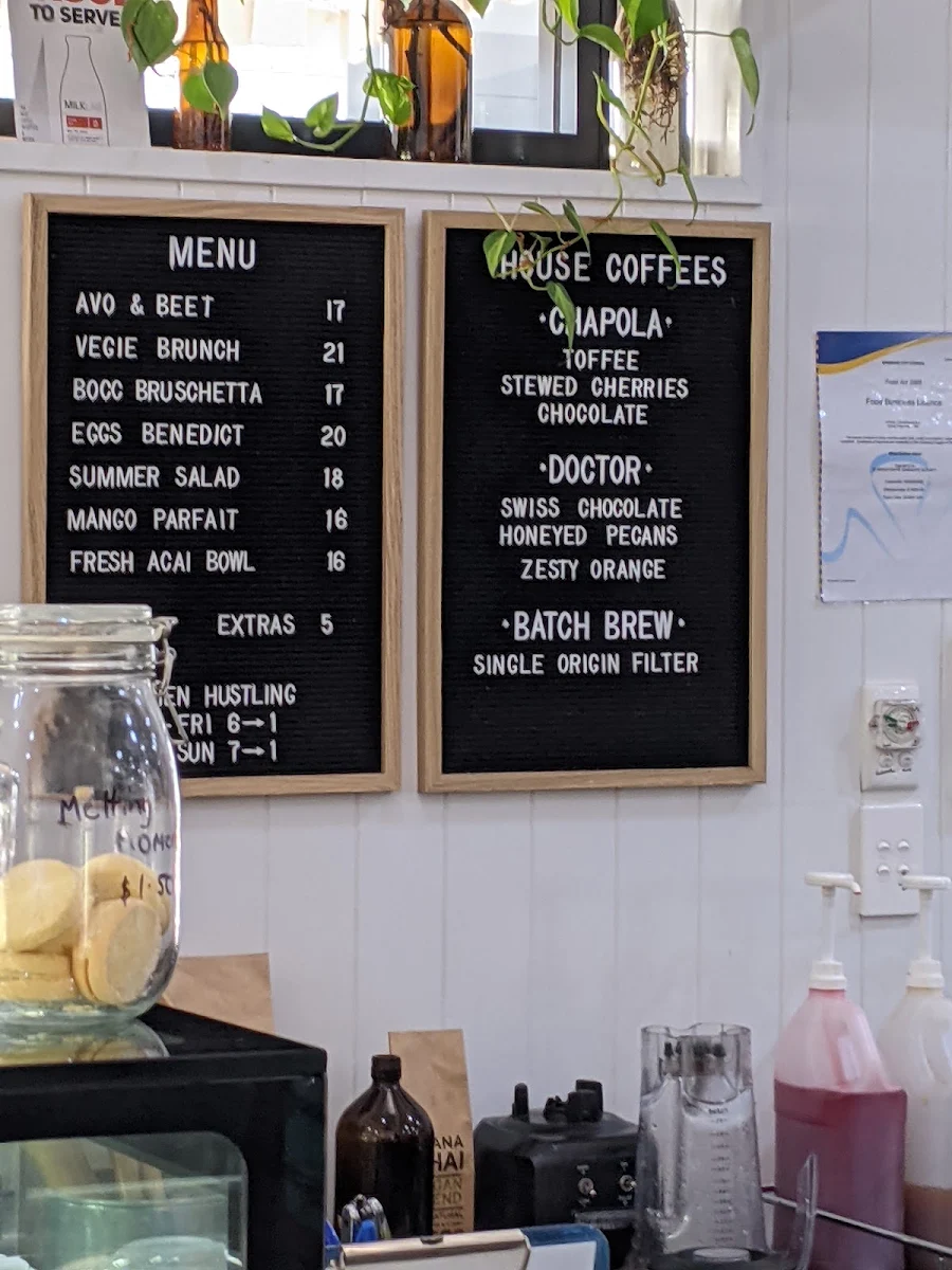 Menu, Capulet & Co