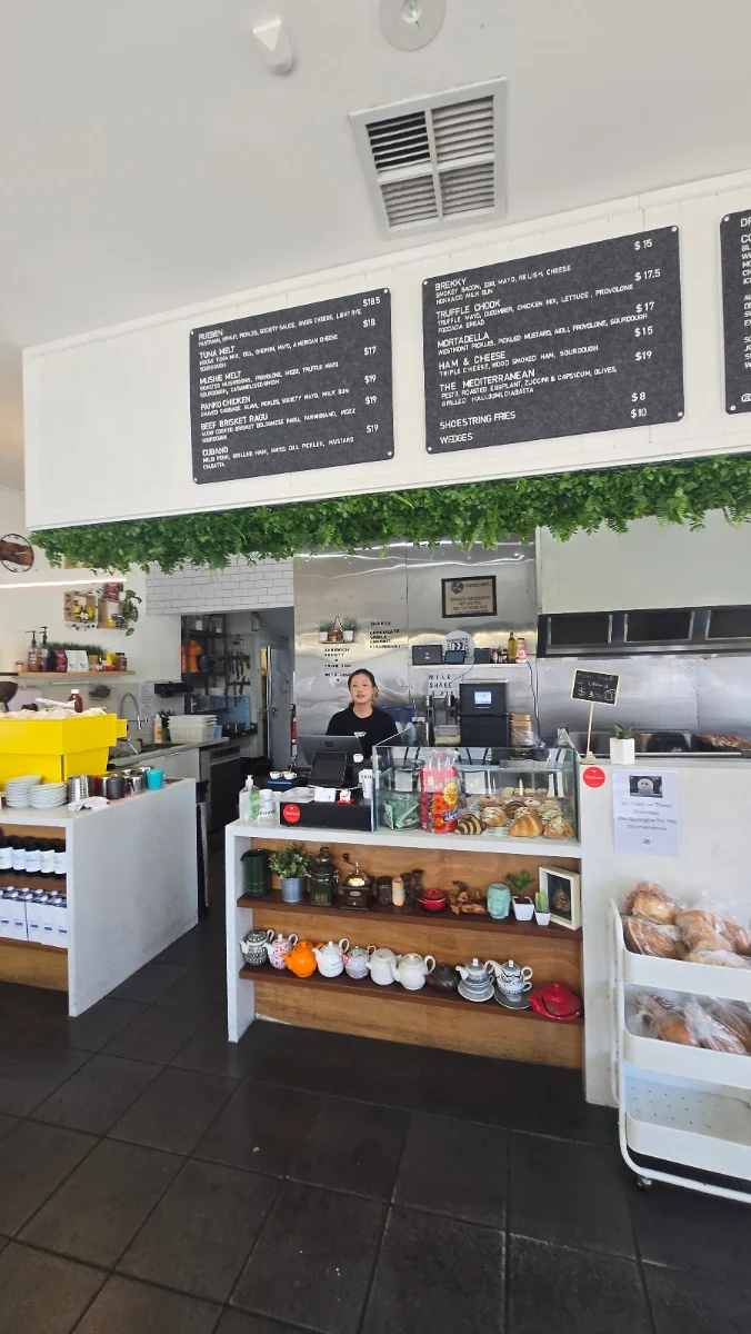 Vibe, Sandwich Society