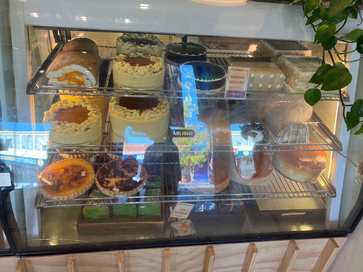 Vibe, Starlight Bakery